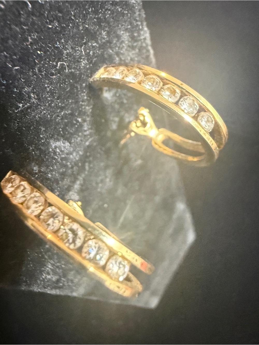 Classic  14K Gold Hoop Earrings with diamonds